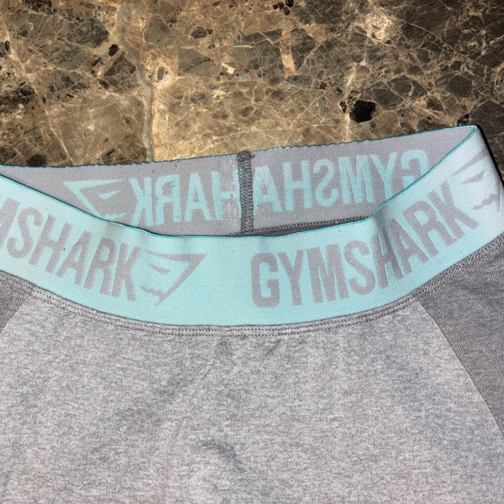 NWOT Gymshark Gray w/Teal Waistband Flex Legging 🦈 - Picture 3 of 4